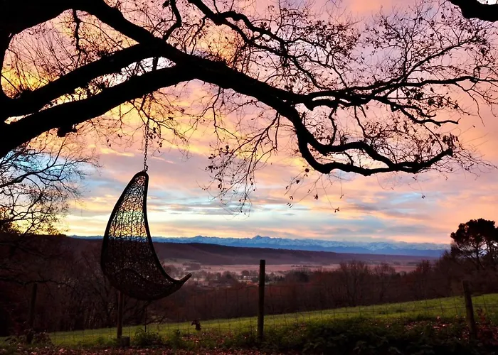 Le Du Castelbosc بيت للعطل